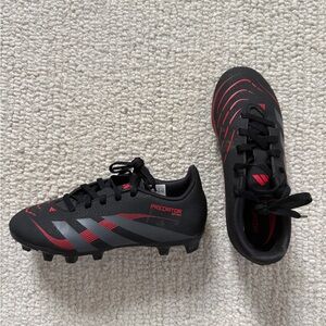 Adidas ⚽️ Cleats 1.5 Black Soccer Boys